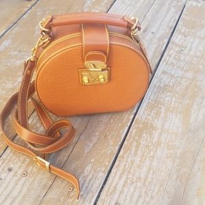 Curious round purse, unique